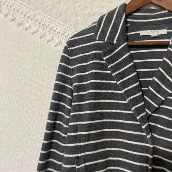 Ann Taylor Loft · Medium · Cotton Blazer · Snap Front Gray White Striped Jacket - Picture 9 of 9